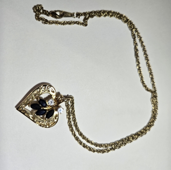 GOLD TONE SAPPHIRE AND CZ HEART SHAPE PENDANT WITH CHAIN - Picture 5 of 6